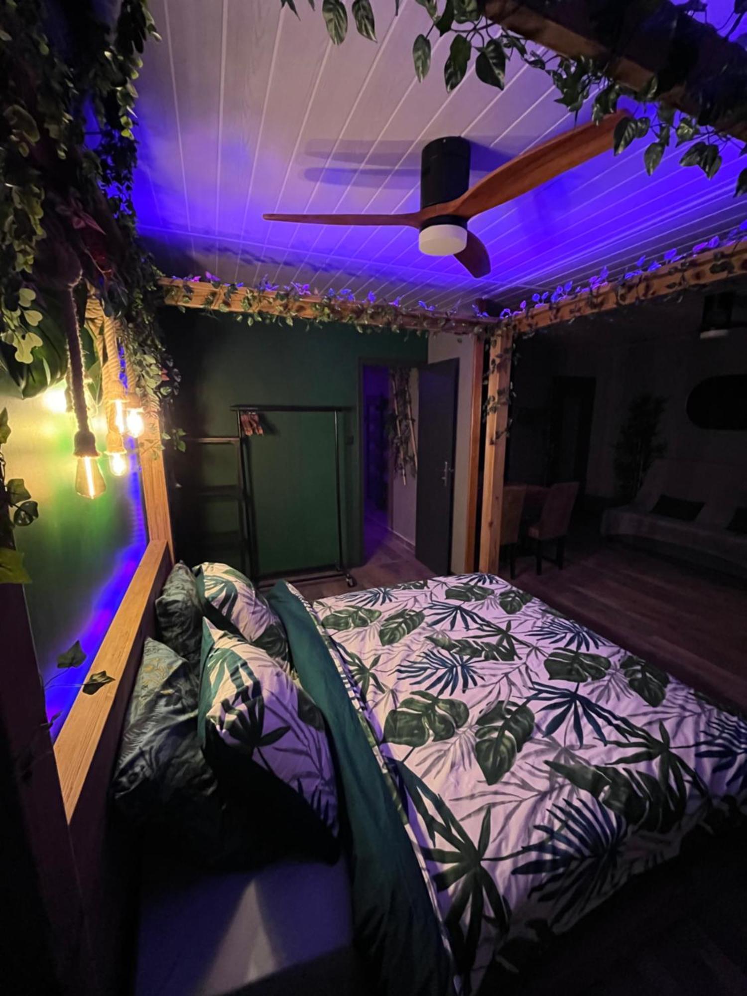 Oasis Tropical & Sauna サンティレール・ド・リエ エクステリア 写真